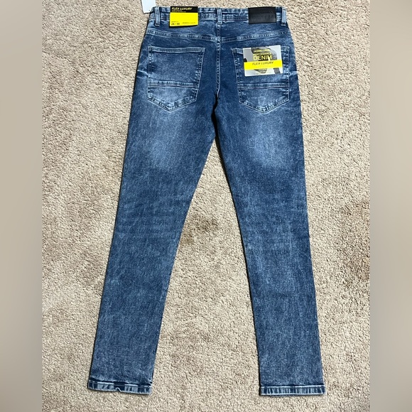 NWT, Modern Culture Jeans, size 28 x 30. - Picture 4 of 5